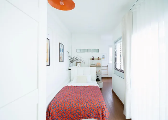 Via Baan Sathorn, City-center With Private Rooftop Near Bts *