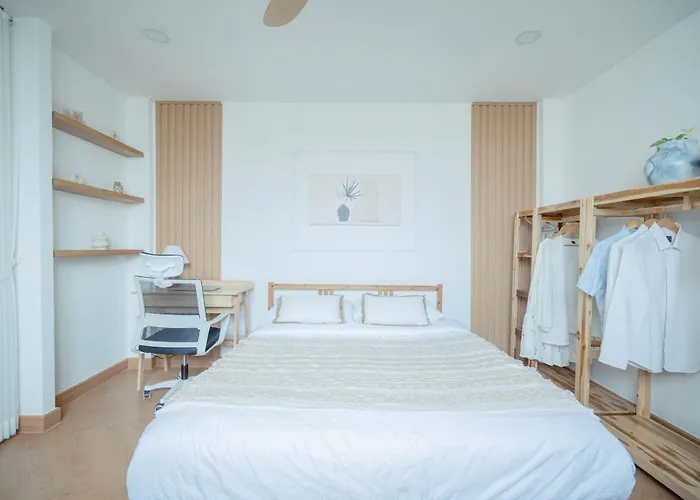 Via Baan Sathorn, City-center With Private Rooftop Near Bts